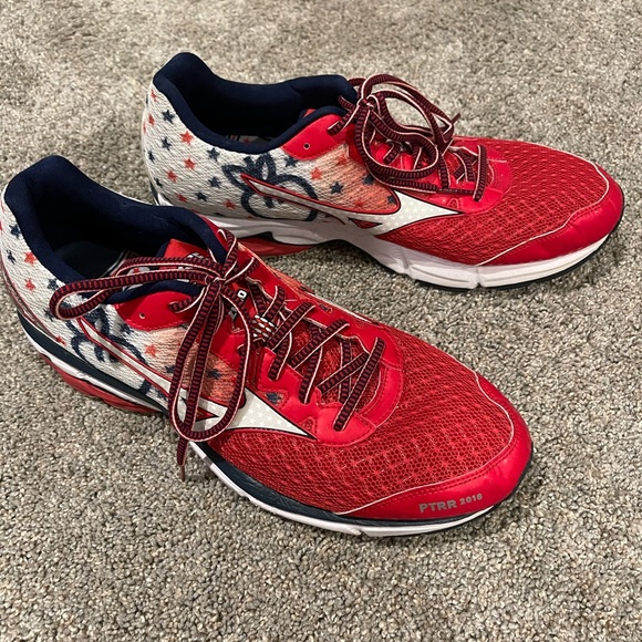 Mizuno Waverider 49th Peachtree Road Race Commemorative Athletic Running Shoes - Picture 3 of 6